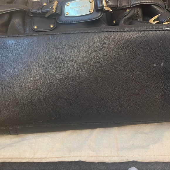 Michael Kors Gansevoort Tote - Picture 7 of 10